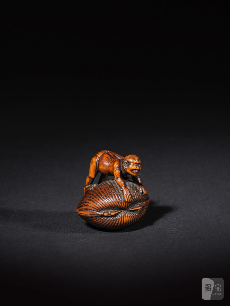 木彫根付 漁師と貝 銘「友一」 19世紀 | NETSUKE EN BOIS REPRÉSENTANT UN PÊCHEUR SUR UNE PALOURDE - 图3